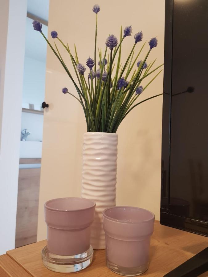 Kamp Karla & Bruno Hotel Свети свети Филип и Яков Екстериор снимка