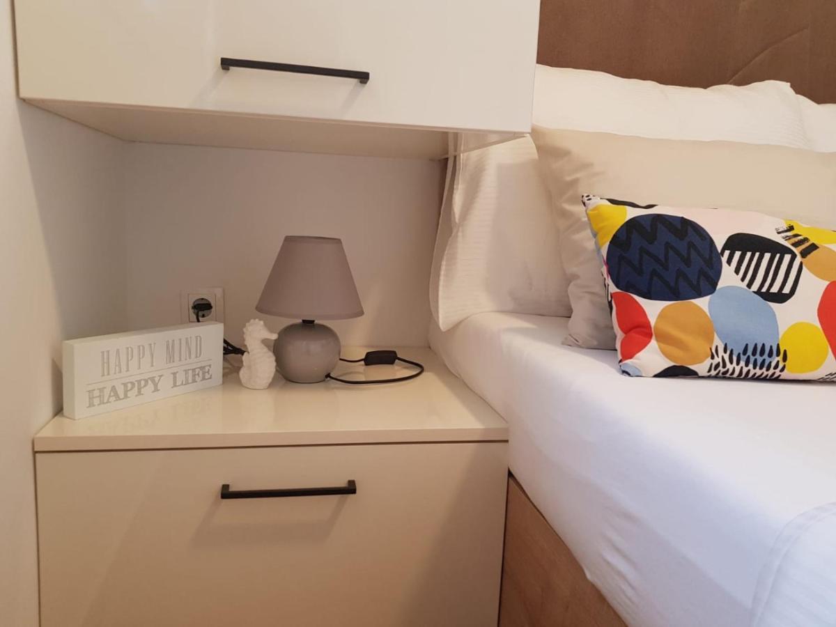 Kamp Karla & Bruno Hotel Свети свети Филип и Яков Екстериор снимка